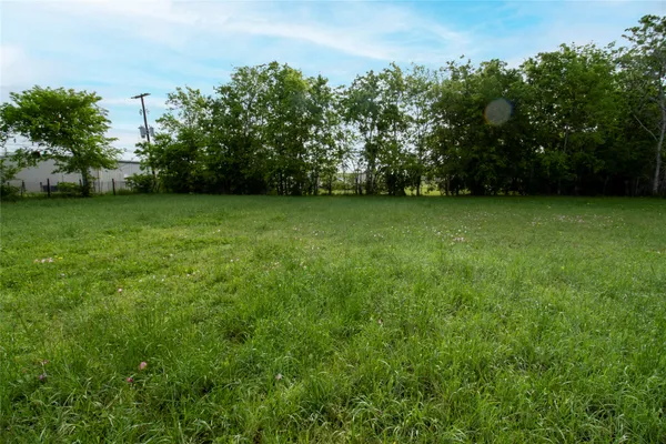 $115,000 | 509-511 South St Andrews Street, Weimar, TX 78962