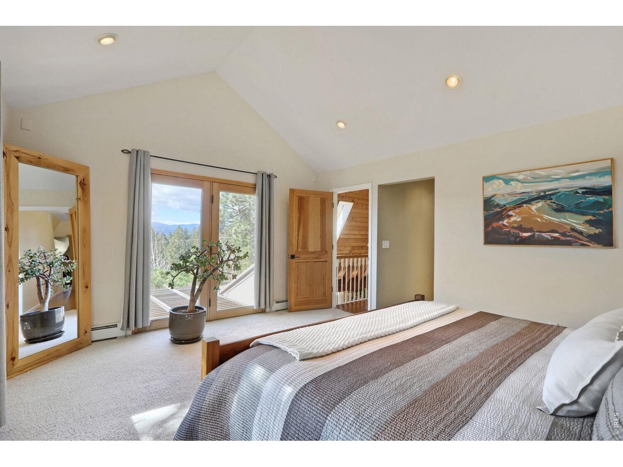 6010 Flagstaff Road Boulder, CO 80302 - Photo 26 of 41 Primary includes walk-in closet and luxury bath
