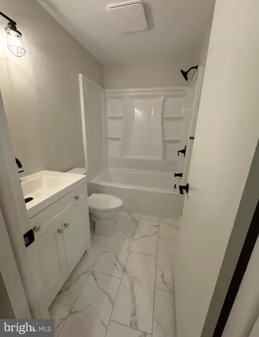 $1,900 | 4 D Sterling Terrace, Unit D, Stratford, NJ 08084