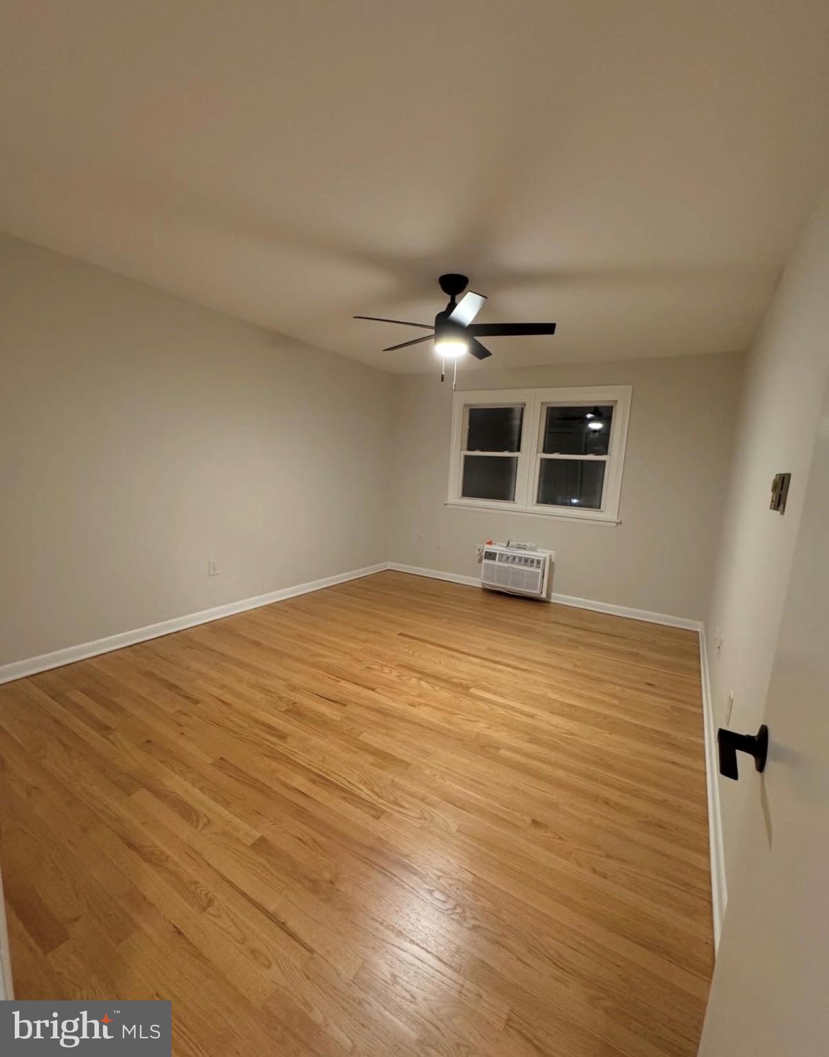 4 D Sterling Terrace, Unit D Stratford, NJ 08084 - Photo 5 of 8 a view of an empty room with a window