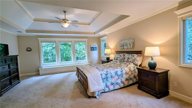 $749,500 | 1575 Oakwood Lane, Liberty, MO 64068