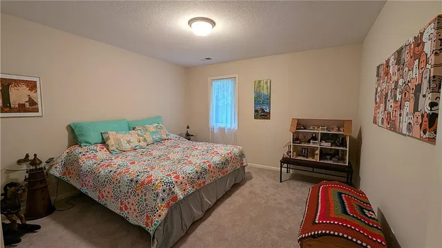 $749,500 | 1575 Oakwood Lane, Liberty, MO 64068