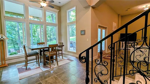 $749,500 | 1575 Oakwood Lane, Liberty, MO 64068