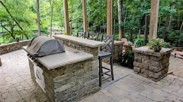 $749,500 | 1575 Oakwood Lane, Liberty, MO 64068