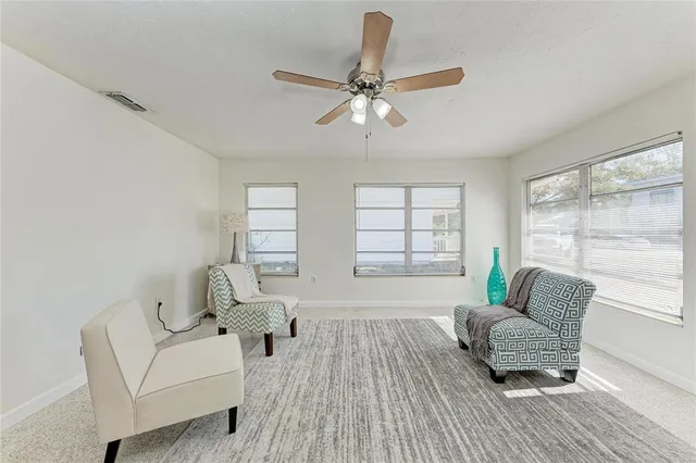 $2,500 | 2253 Arlington Street, Sarasota, FL 34239