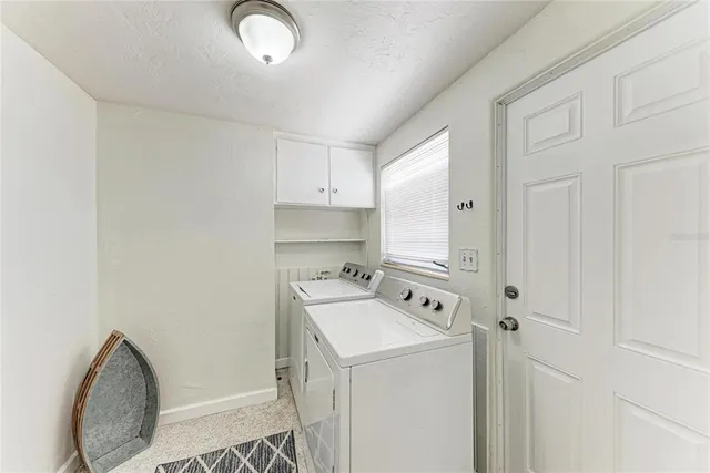 $2,500 | 2253 Arlington Street, Sarasota, FL 34239