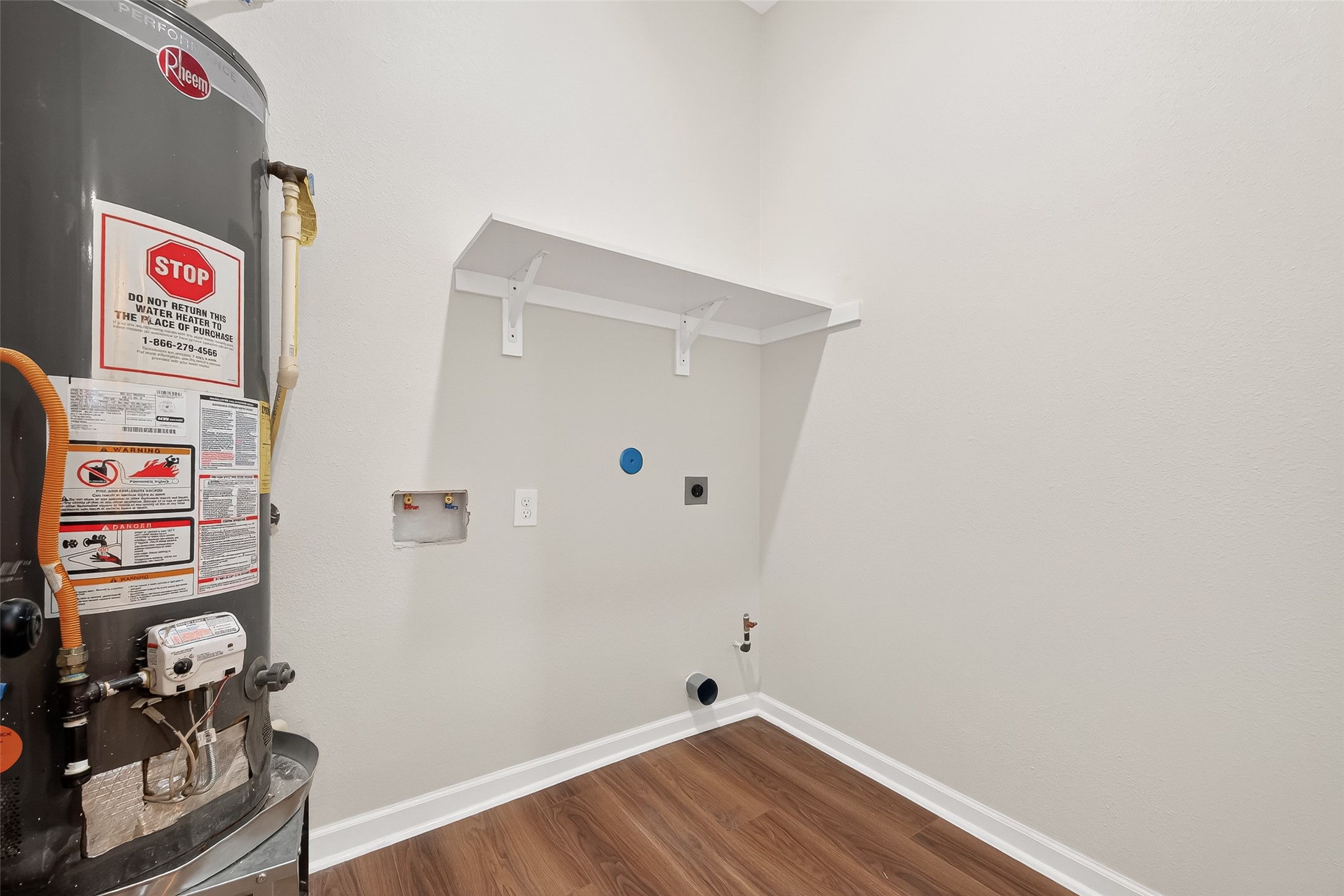 6809 Sherman Street Houston, TX 77011 - Photo 19 of 30 Utility Room