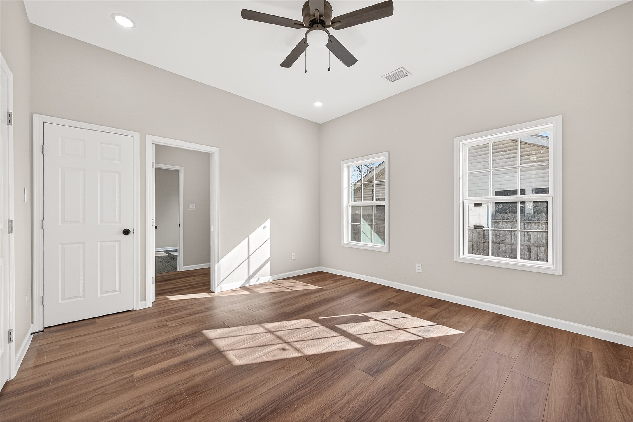 6809 Sherman Street Houston, TX 77011 - Photo 20 of 30 Bedroom 2