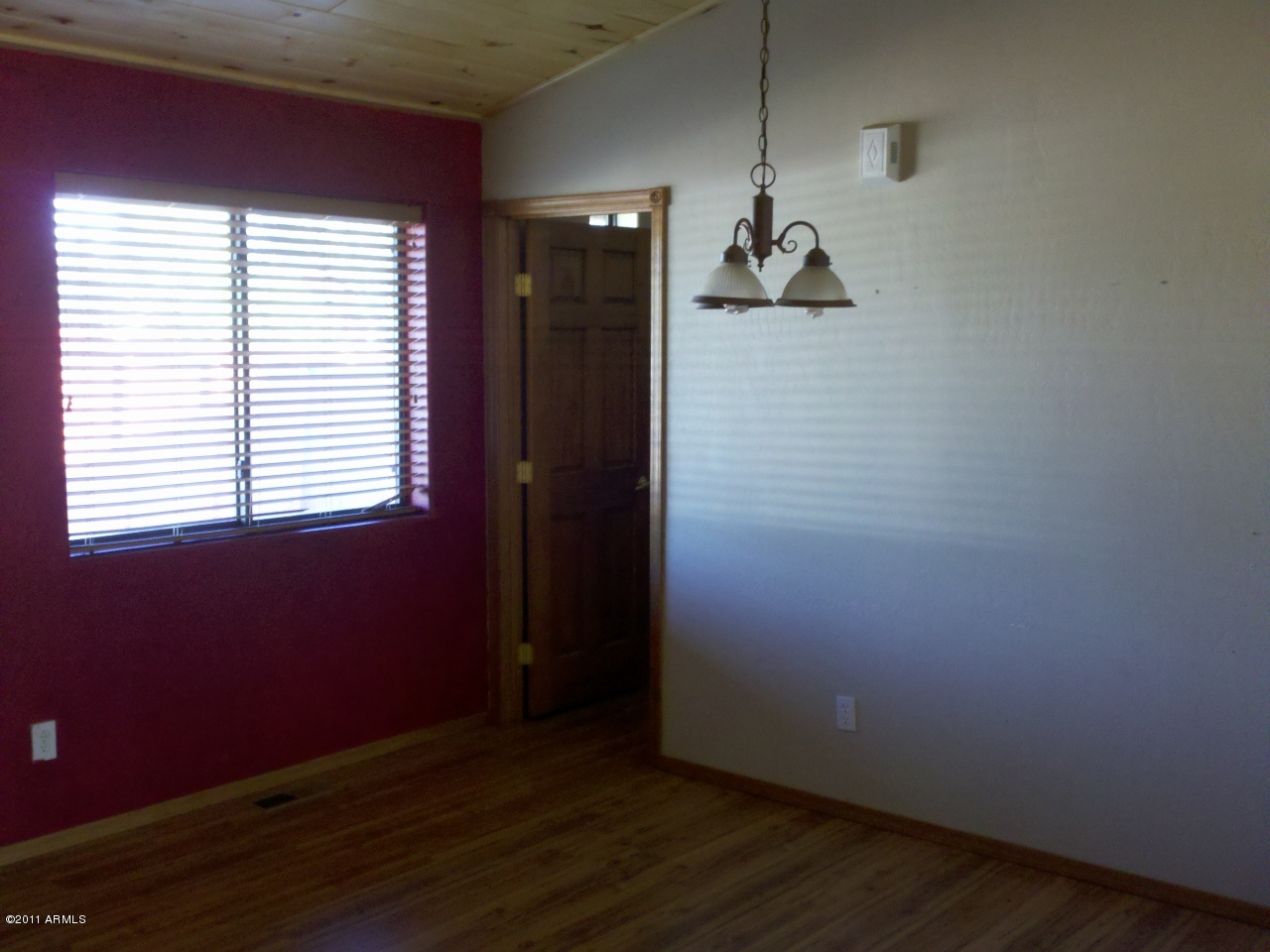 2318 Buffalo Loop Overgaard, AZ 85933 - Photo 5 of 7 Interior View