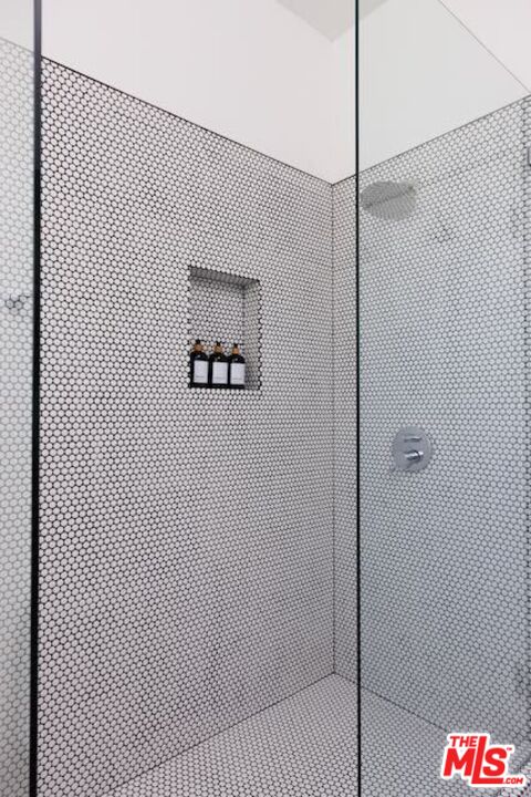 1523 Cabrillo Avenue Venice, CA 90291 - Photo 18 of 22 a bathroom with a shower