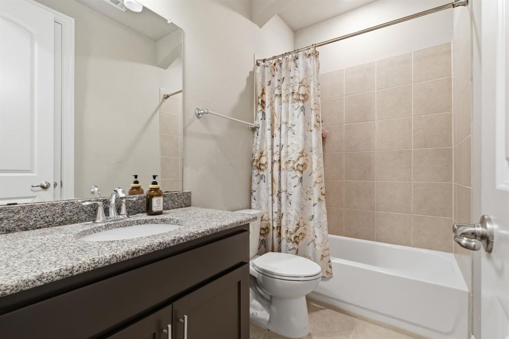7452 Reverchon Drive Irving, TX 75063 - Photo 26 of 40