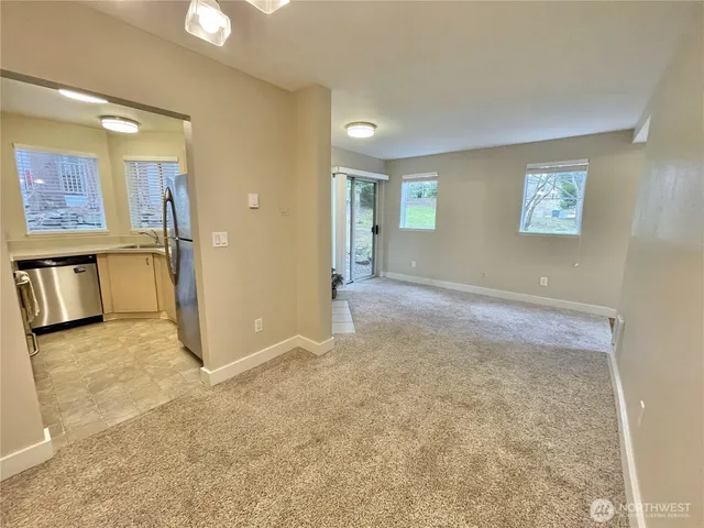 $259,000 | 5300 Harbour Pointe Boulevard, Unit 311H, Mukilteo, WA 98275