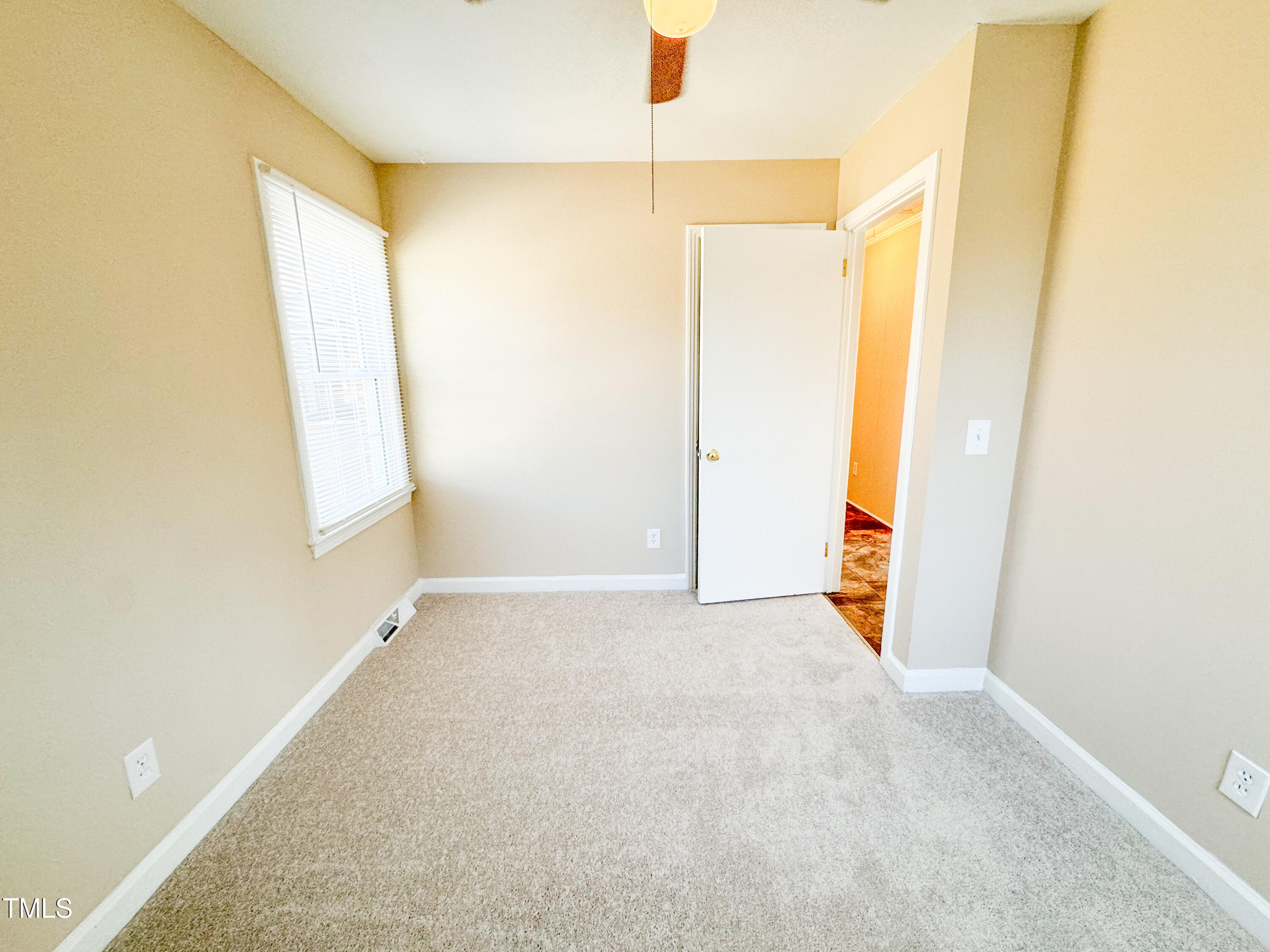 314 Lawrence Street Roxboro, NC 27573 - Photo 11 of 22 89950B7D-7863-4521-BC43-B4E8C7FCDD8F
