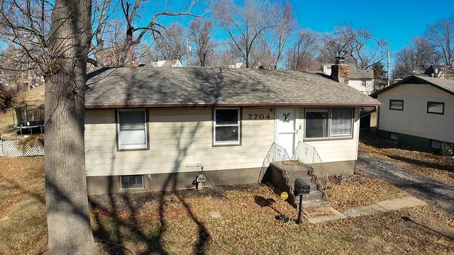 $200,000 | 7704 East 50th Terrace, Kansas City, MO 64129