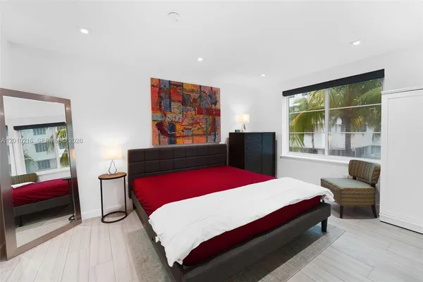 $3,200 | 1460 Ocean Drive, Unit 307, Miami Beach, FL 33139