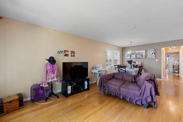 $780,000 | 5706 North St Louis Avenue, Chicago, IL 60659