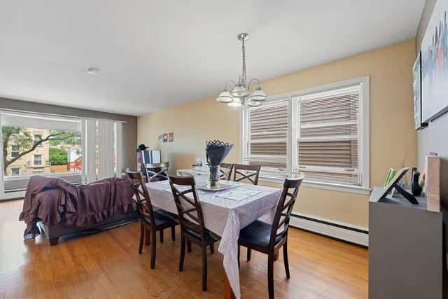 $780,000 | 5706 North St Louis Avenue, Chicago, IL 60659