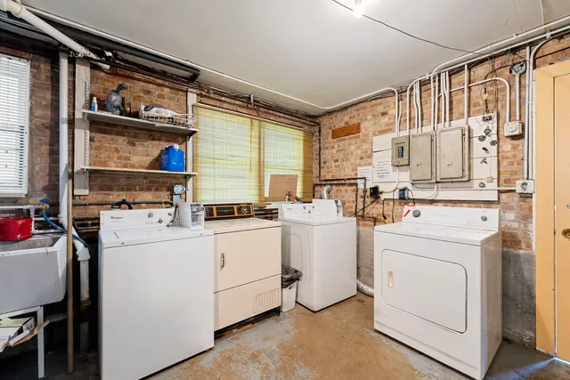 $780,000 | 5706 North St Louis Avenue, Chicago, IL 60659