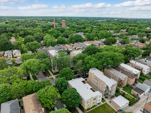 $780,000 | 5706 North St Louis Avenue, Chicago, IL 60659