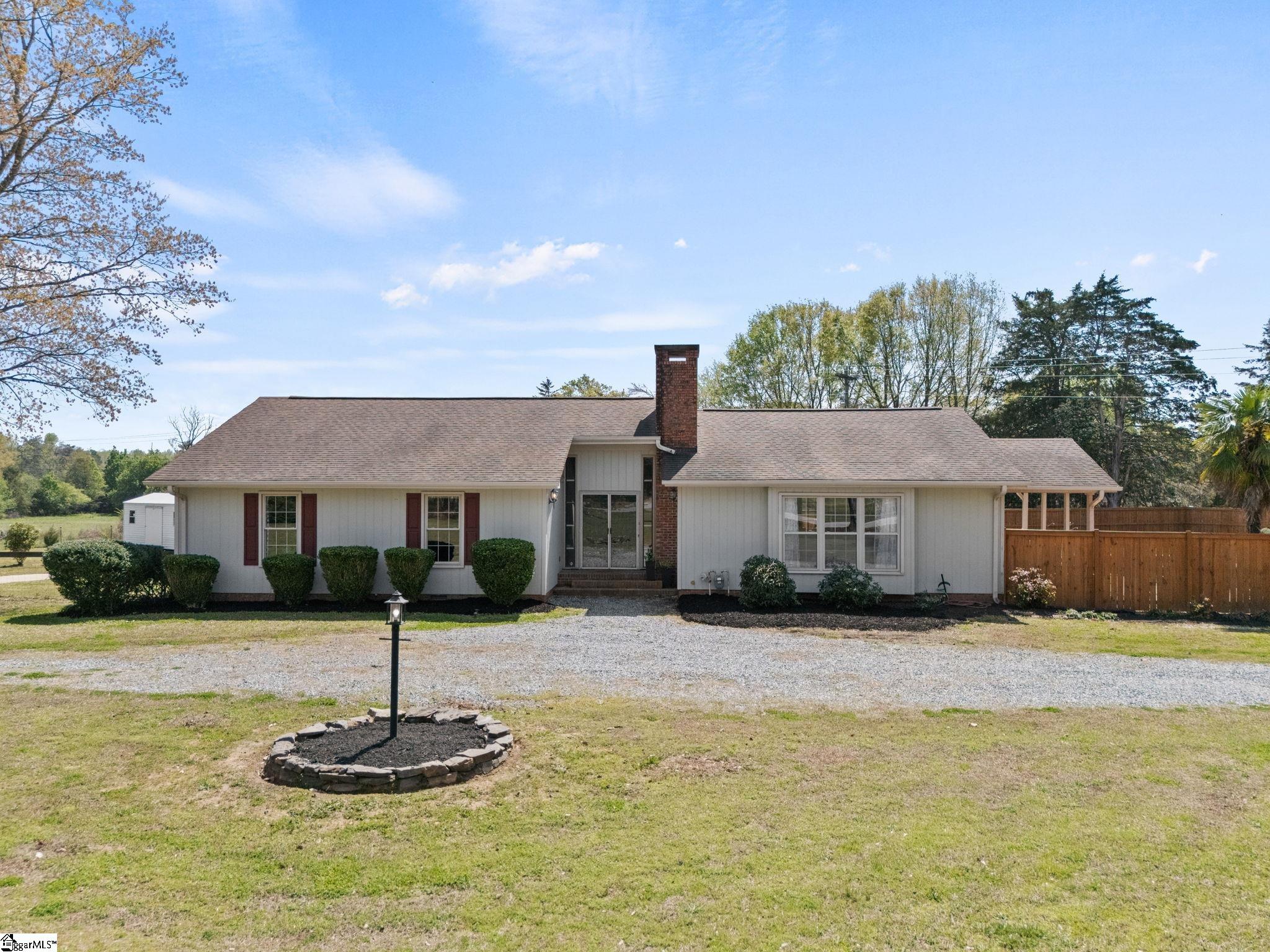16 Herman Road Laurens, SC 29360 - Photo 4 of 50 Gallery Image 4