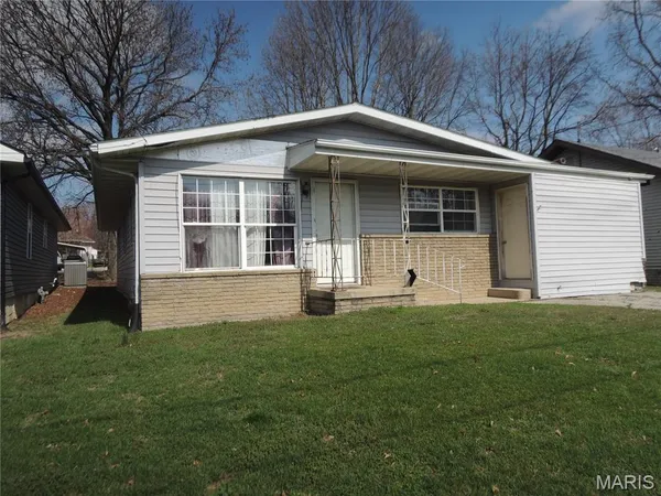 $55,000 | 1417 West Main Street, Vandalia, IL 62471