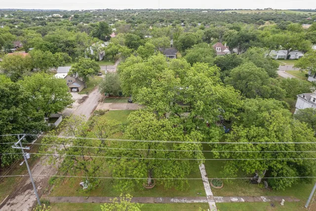 $699,900 | 203 West Commerce Street, San Saba, TX 76877