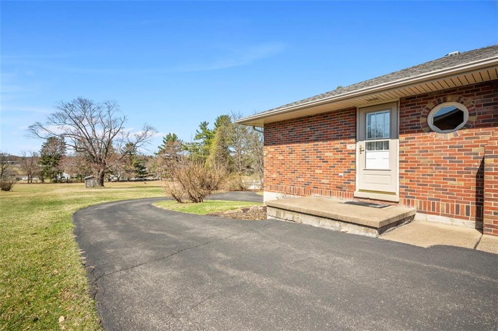 238 Home Avenue Butler, PA 16001 - Photo 4 of 32 Gallery Image 4