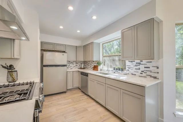 $431,900 | 8304 Bradford Edward Cove, Unit B, Austin, TX 78759