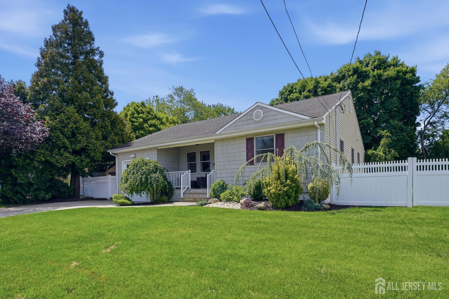 31 Middle Hill Road Colonia, NJ 07067 - Photo 4 of 50