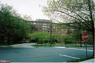 4000 Tunlaw Road Northwest, Unit 510 Washington, DC 20007 - Photo 1 of 6 a view of a city view
