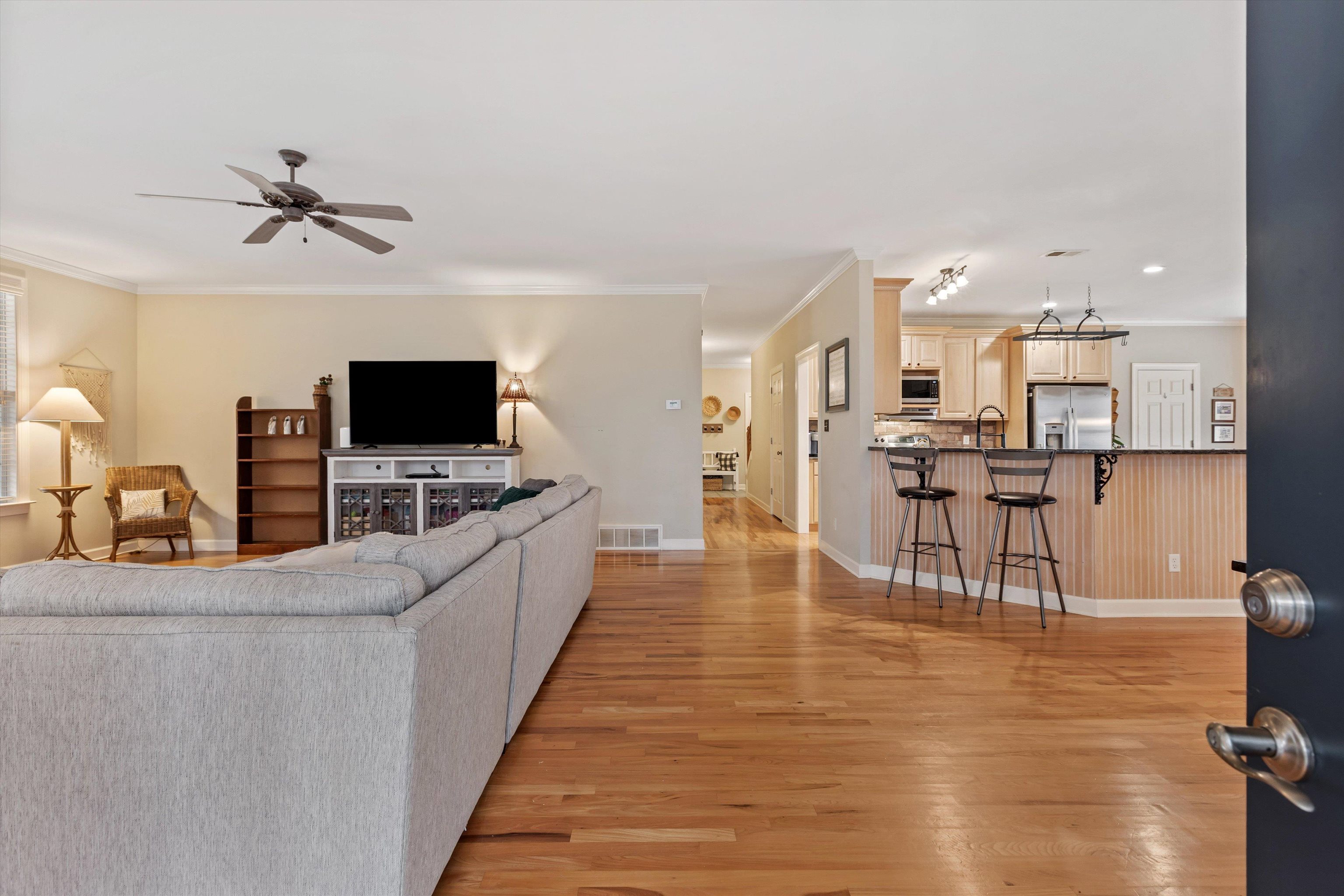 2789 North Collierville Arlington Road Eads, TN 38028 - Photo 5 of 34 a living room with furniture and a flat screen tv