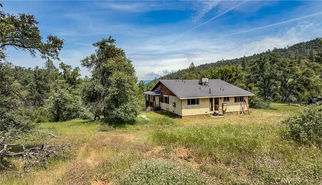 5723 Colorado Road Mariposa, CA 95338 - Photo 3 of 35