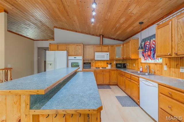 $345,000 | 477 Wayne 335, Patterson, MO 63956