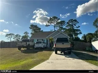 $225,000 | 5002 Early Lane, LaBelle, FL 33935