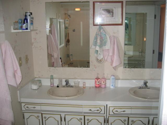 6273 Smokey Ridge Road Roanoke, VA 24018 - Photo 14 of 39 Master Bathroom #2 Photo