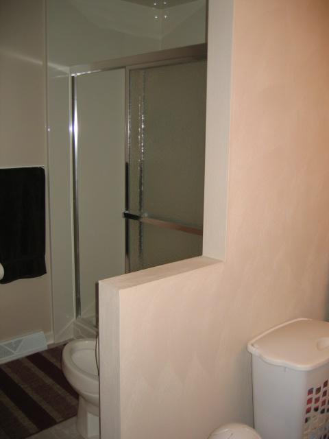 6273 Smokey Ridge Road Roanoke, VA 24018 - Photo 20 of 39 2nd Floor Bathroom