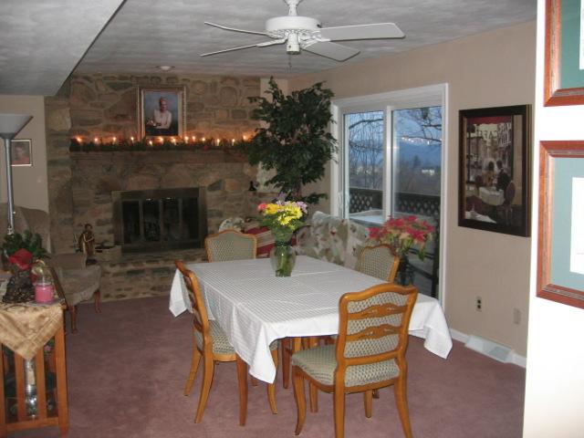 6273 Smokey Ridge Road Roanoke, VA 24018 - Photo 5 of 39 Formal Dining Room