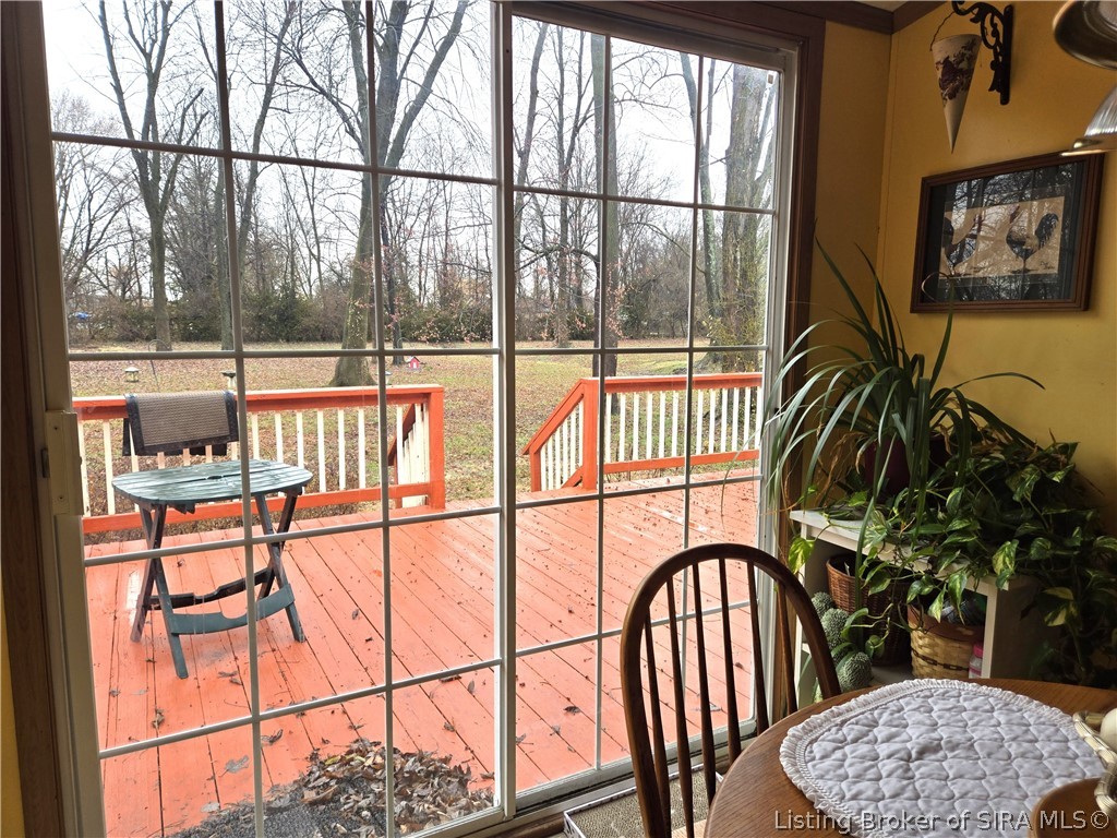 1533 Waverly Road Jeffersonville, IN 47130 - Photo 12 of 36 Gallery Image 12