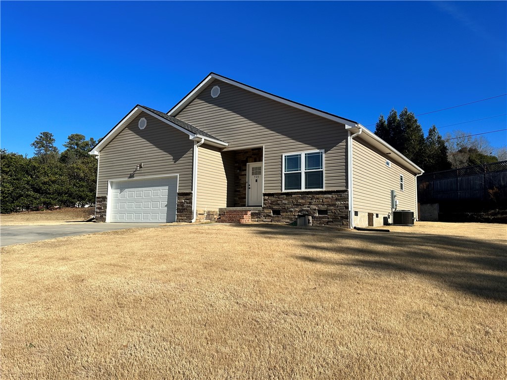 700 Kings Road Anderson, SC 29621 - Photo 5 of 48