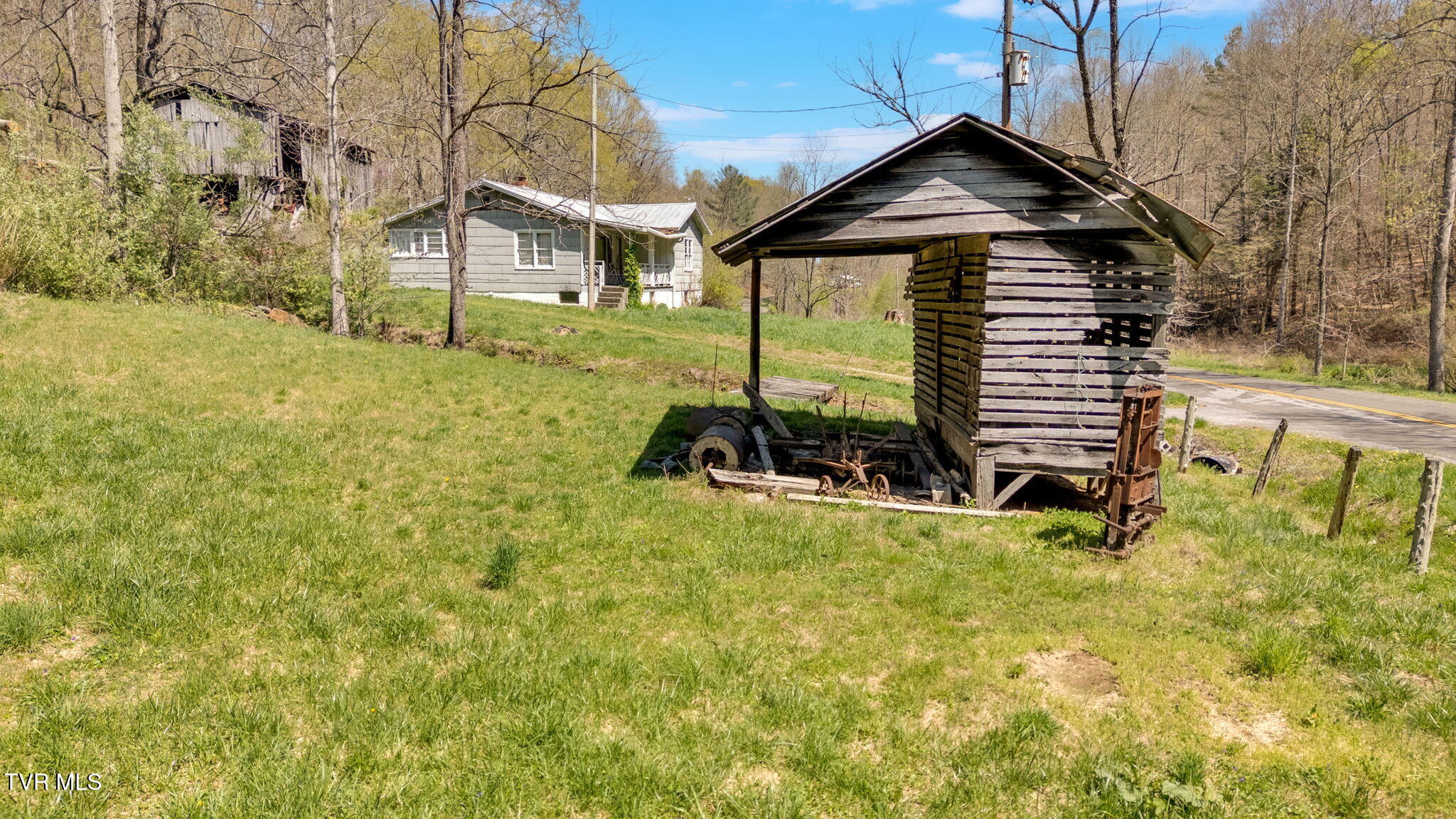 2740 Dry Creek Road Blackwater, VA 24221 - Photo 14 of 38 14-web-or-mls-DJI_20250409141252_0071_D