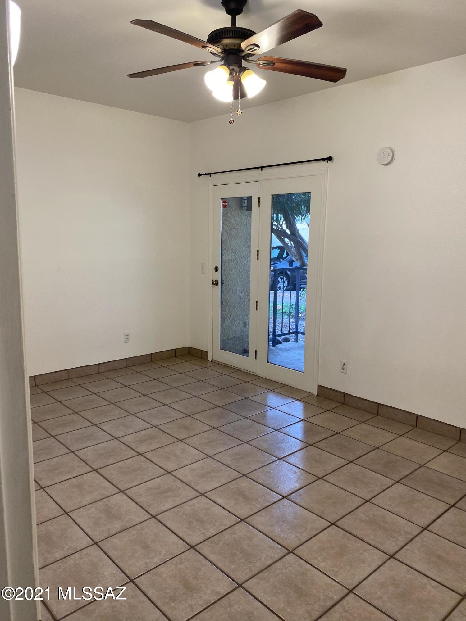 1200 East River Road, Unit D42 Tucson, AZ 85718 - Photo 13 of 19