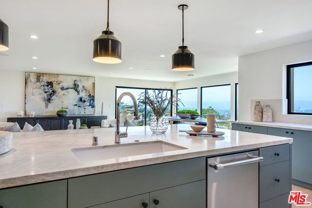 $3,800,000 | 4217 Don Carlos Drive, Los Angeles, CA 90008