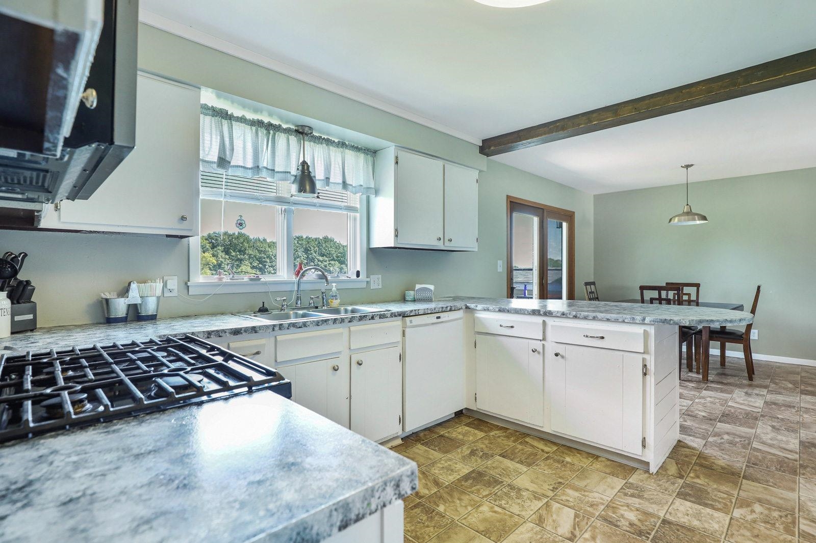 2160 Colwood Road Caro, MI 48723 - Photo 5 of 35