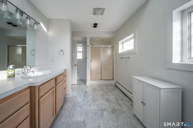 $3,500 | 90 Boston Post Road, Madison, CT 06443