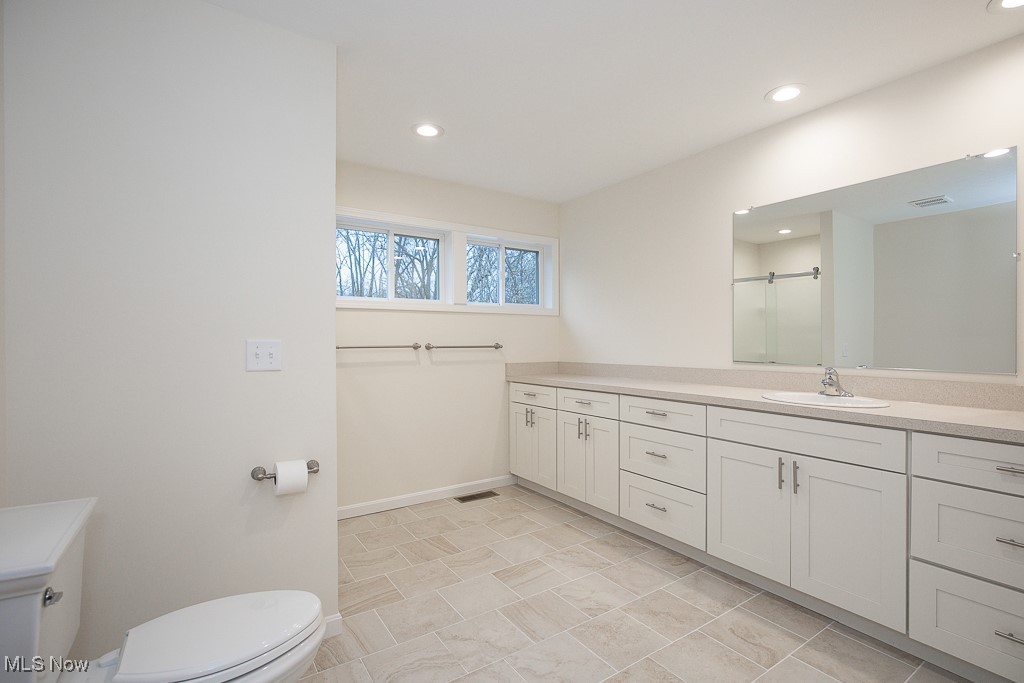 5111 West Ridgewood Drive Parma, OH 44134 - Photo 19 of 29