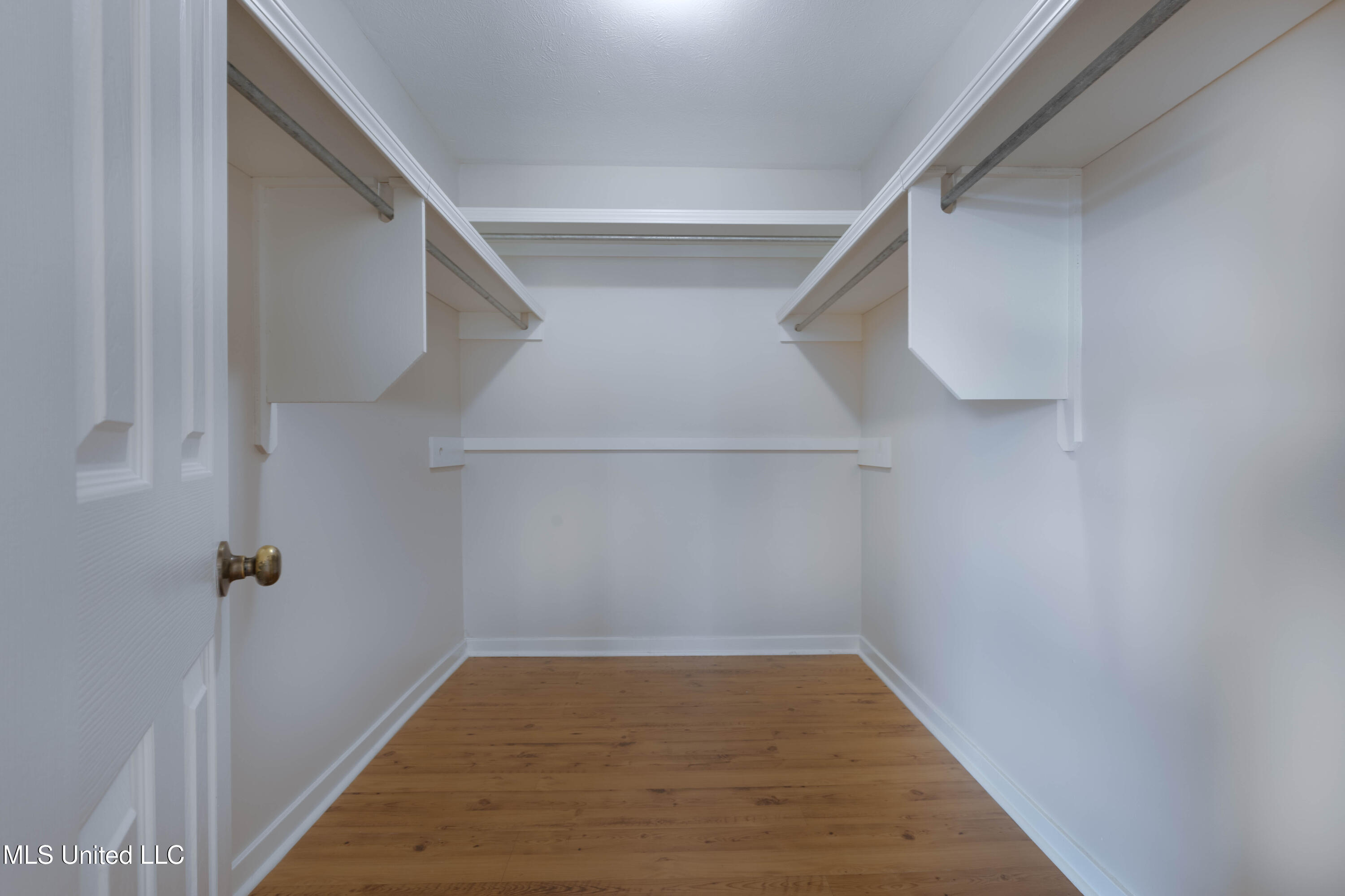 105 Channing Circle Canton, MS 39046 - Photo 12 of 29 IMG_0374-Edit