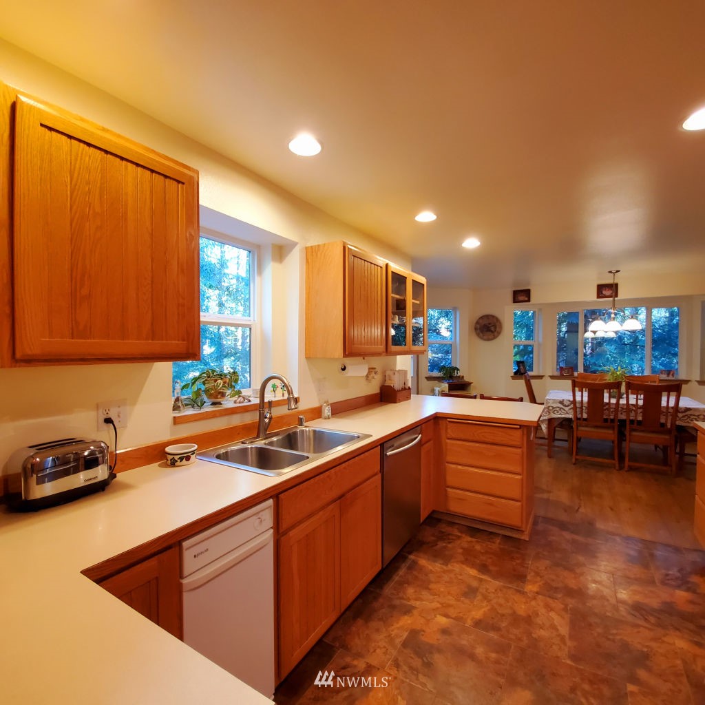 104 Liberty Road Shelton, WA 98584 - Photo 7 of 39 Gallery Image 7