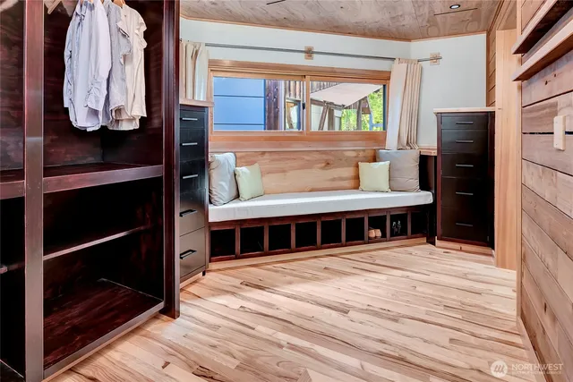 $1,135,000 | 24123 7th Avenue West, Bothell, WA 98021