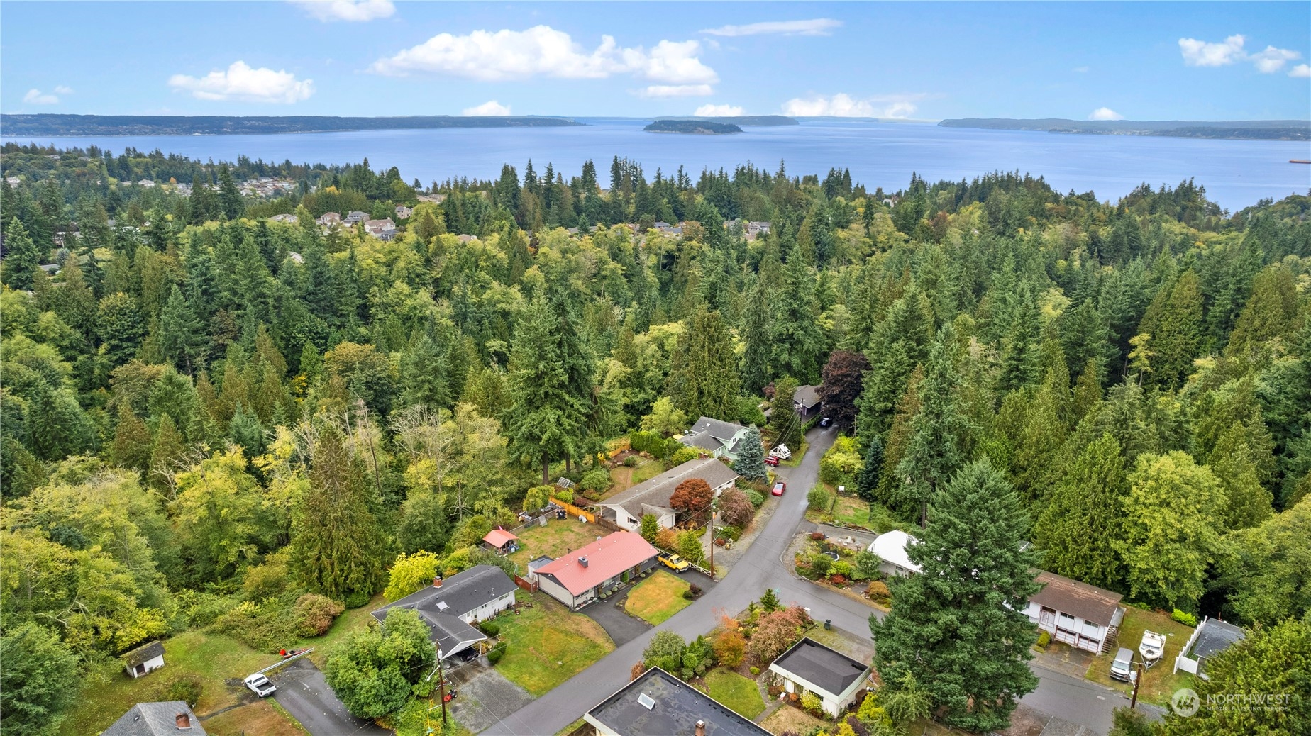 5020 Crest Lane Everett, WA 98203 - Photo 33 of 37