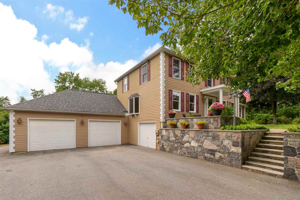 192 Westfall Road Pelham, NH 03076 - Photo 3 of 38